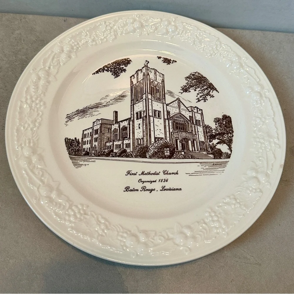 Homer Laughlin Plate - First Methodist Baton Rouge, LA  EST 1836 Vtg. Eggshell